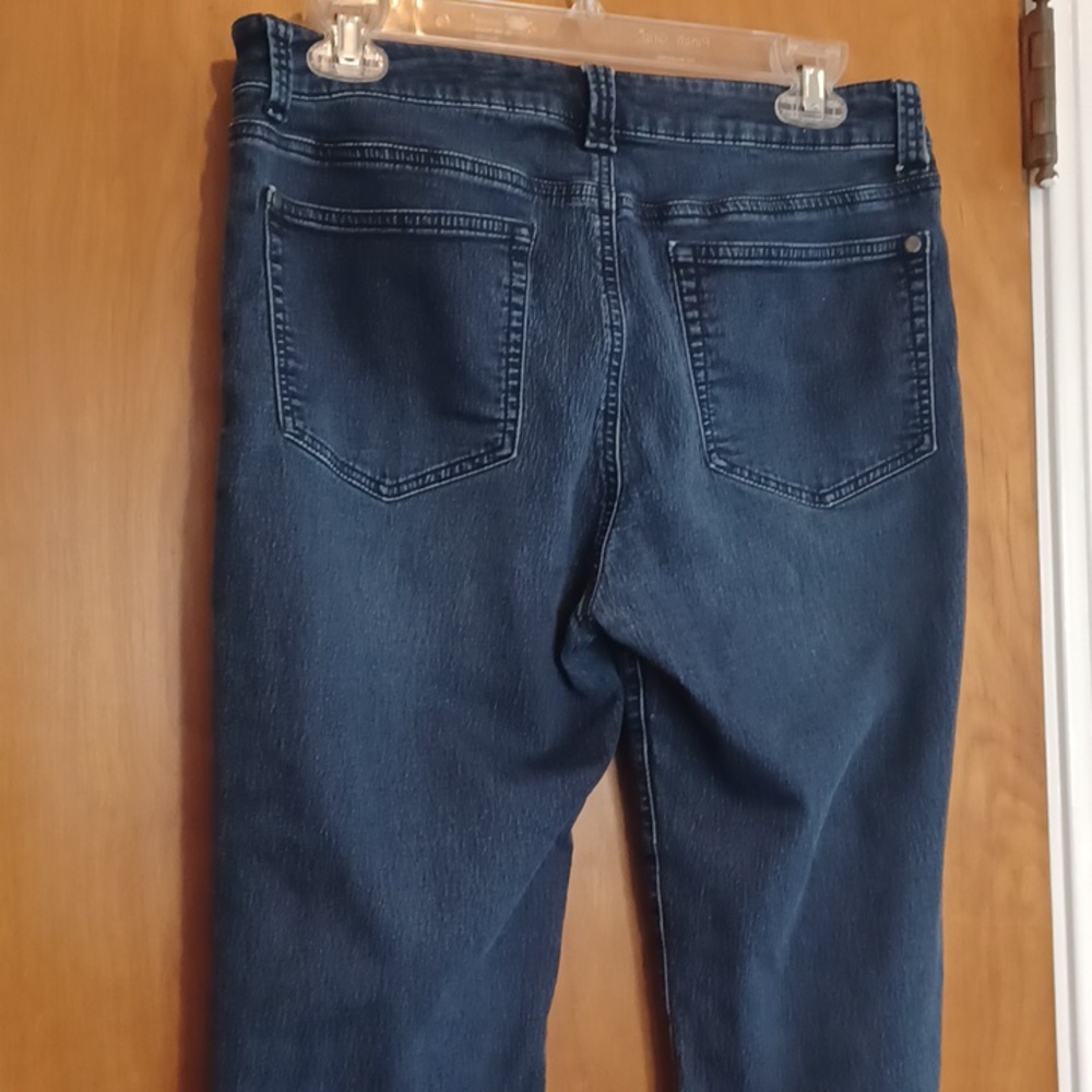 Miracle Body  Jeans Sz. 10. L.29.25". R.10". W.31". Flaw On Pocket In Pic. - Picture 3 of 10